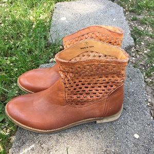 Seychelles Weekender Slip on boots